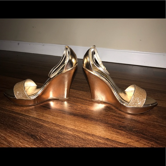 Glitter gold wedge - Picture 4 of 4